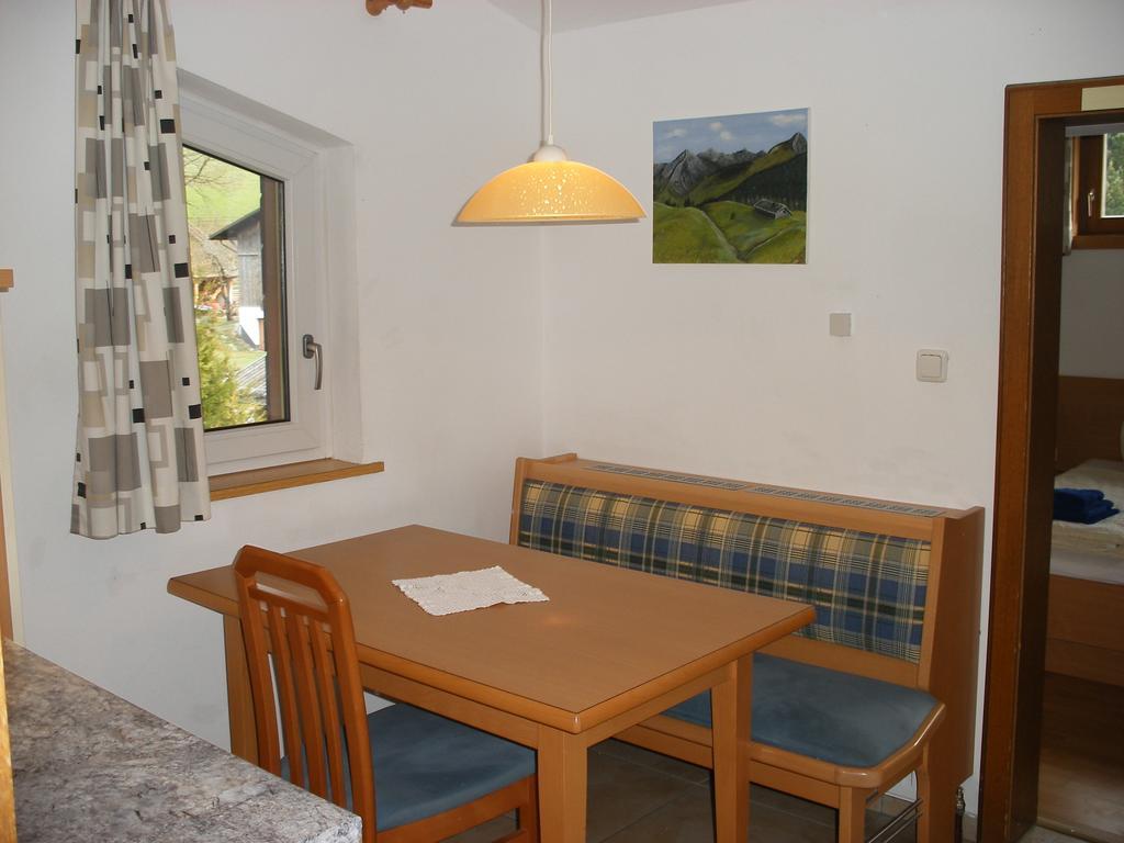 Haus Ausserbach Gaschurn Pokoj fotografie