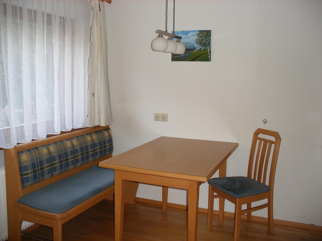 Haus Ausserbach Gaschurn Pokoj fotografie