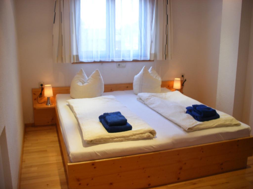 Haus Ausserbach Gaschurn Pokoj fotografie